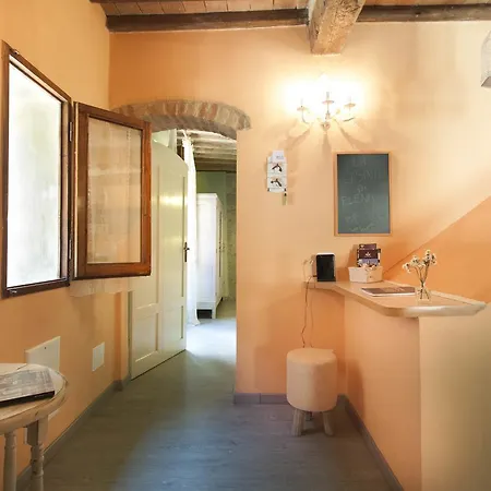 아파트 La Casina Di Elena, Romantic In 산지미냐노